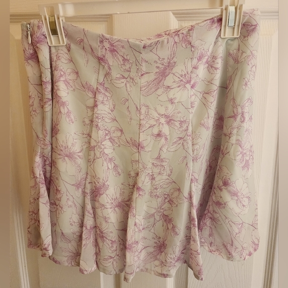 Forever 21 Skirt (M) - Picture 4 of 6